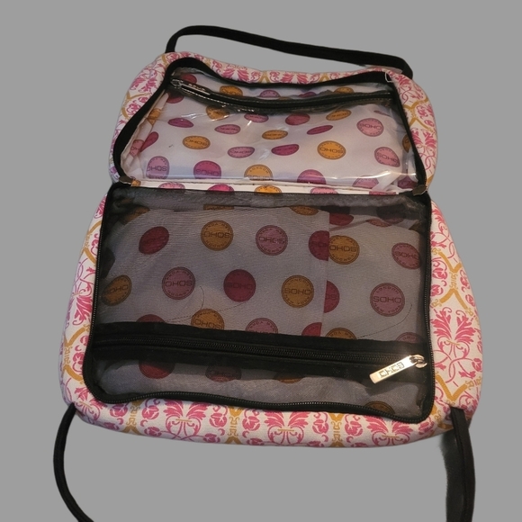 Soho New York Makeup Bag - Picture 4 of 5